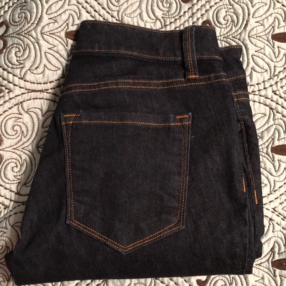 Dark Wash Cropped Jeans